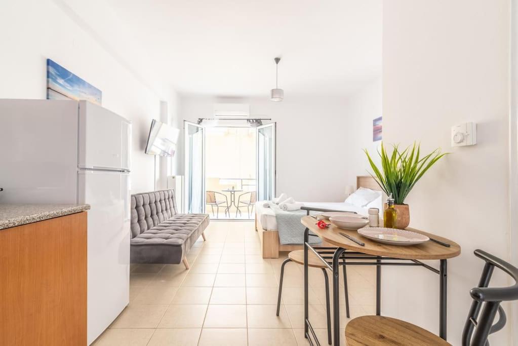 Urban Apt Next University 11 Ираклион Экстерьер фото